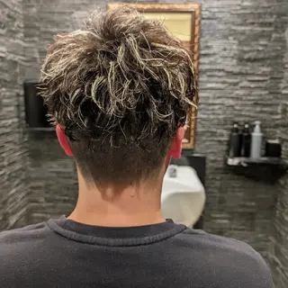 ショート ヒロ銀座上野店 柴田佳祐のヘアスタイル