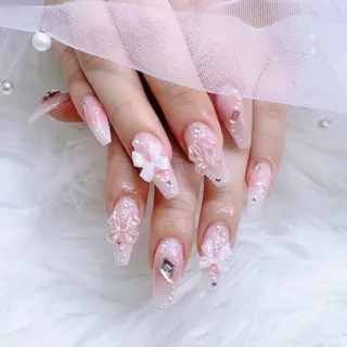 ネイル U.NI  nail .のネイルデザイン