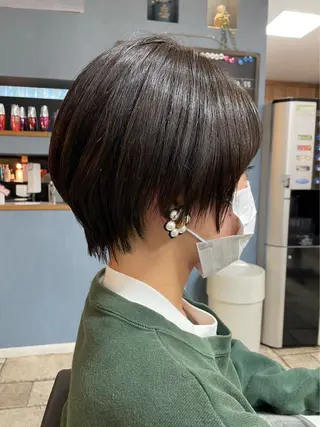 ショート カラー attrait茅ヶ崎 関根美歩のヘアスタイル