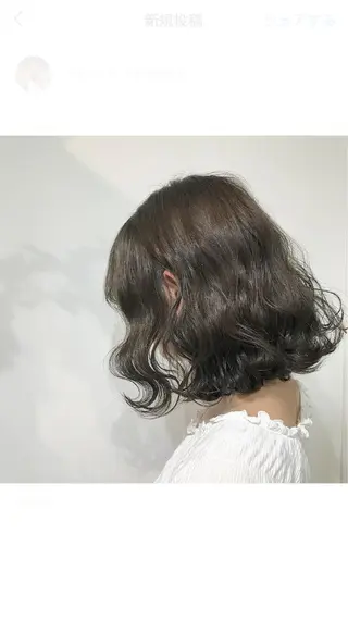 ミディアム カラー レイヤー/顔周り /AKARIのヘアスタイル