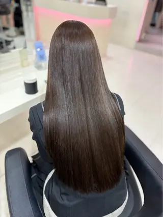 ロング カラー 近藤 芽依のヘアスタイル