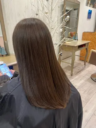 ロング あだち まおのヘアスタイル