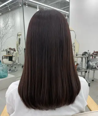 セミロング 山嵜 江里奈のヘアスタイル