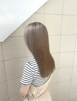 セミロング 【韓国艶カラー🎀】 添田 菜摘のヘアスタイル