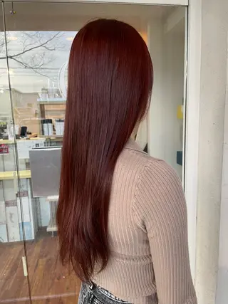 ロング カラー 臼井 いづみのヘアスタイル