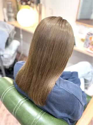 セミロング Oli-Oli 大田のヘアスタイル