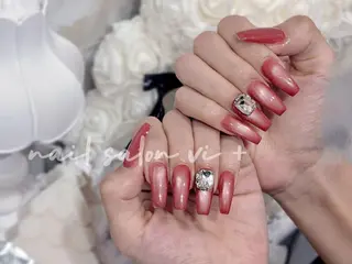 ネイル ✨Nailsalon Vi+ビィプラスのネイルデザイン