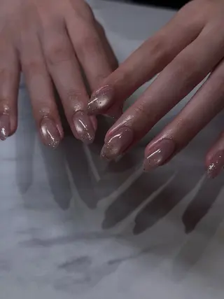 ネイル mikoto 🎀 艶々美フォルムのネイルデザイン