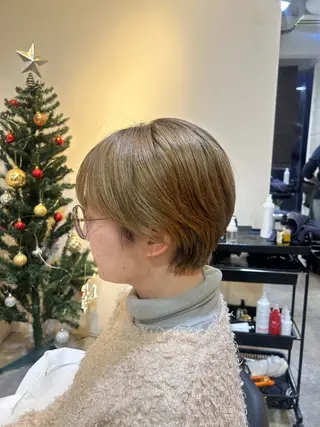 ショート カラー ナチュラル大人っぽい スタイル　MAORIのヘアスタイル