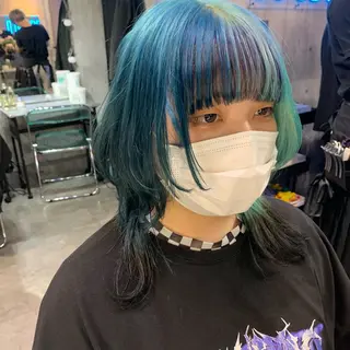 ミディアム カラー ホワイト&レイヤーカ ットエクステ長畠俊輔のヘアスタイル