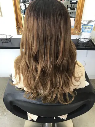 ロング カラー ビューティービースト 国場店のヘアスタイル