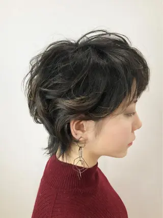 ショート カラー 上田 篤史のヘアスタイル