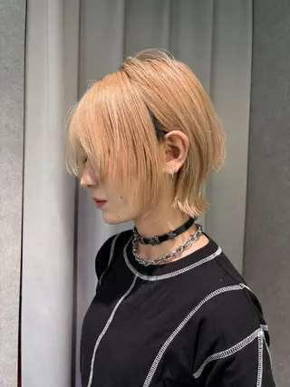 ショート jyui/原宿 ハイトーン/デザインのヘアスタイル