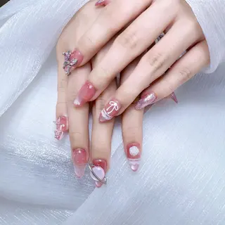 ネイル 🪷Mi.o あいちゃん🐝のネイルデザイン