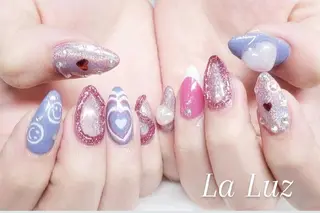 ネイル 小川 真里奈のネイルデザイン