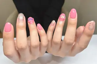 ネイル 透灯 TOUTOU 🪄のネイルデザイン