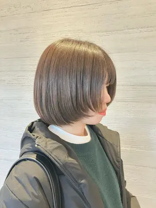 ショート サキ🤍ハイトーン 🩰くびれ巻きヘアのヘアスタイル
