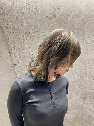 ミディアム カラー ブリーチ/レイヤー 💙ayame💙のヘアスタイル