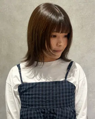 ミディアム カラー yumemiレイヤー ‎✴︎ 透明感カラーのヘアスタイル