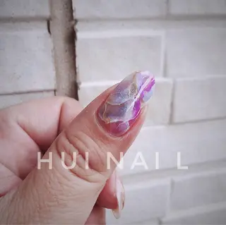 ミディアム めぐみのネイルサロン スタッフ練習のネイルデザイン