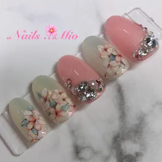 ネイル .Nails Mio 赤羽西ネイルサロンのネイルデザイン
