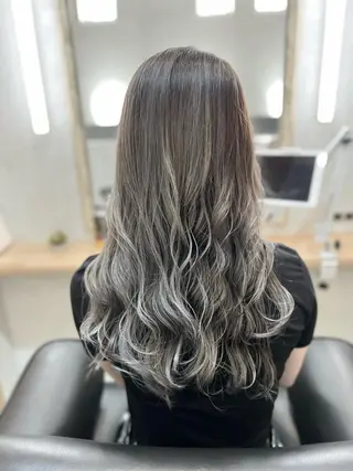 ロング カラー 川村 昌広のヘアスタイル