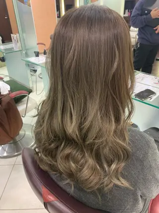 セミロング カラー 春日 力のヘアスタイル