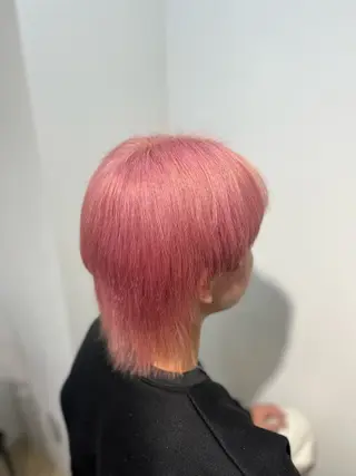 ミディアム カラー ぴんく髪の美容師🎀 🖤ゆうなのヘアスタイル