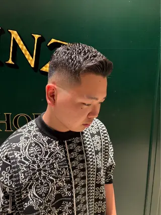 ショート 三輪 晃大のヘアスタイル