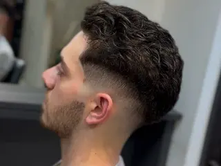 メンズ 藪野 悠のヘアスタイル