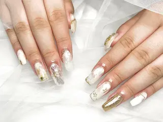 ネイル EmaNail 🧸Momokaのネイルデザイン