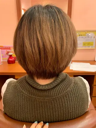 ショート 榎本 美雪のヘアスタイル