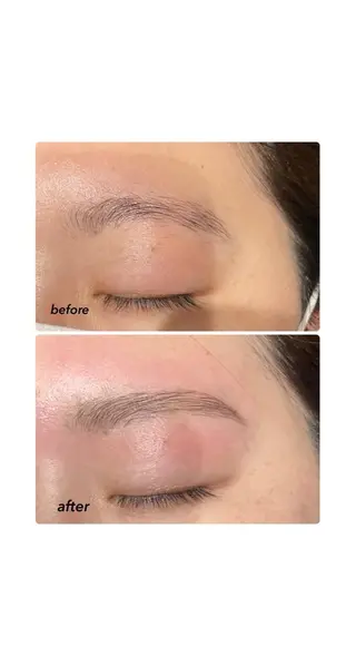 アイブロウ 松下 千恵のネイルデザイン