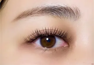 マツエク・マツパ Le'a first ‎🤍店長yuukaのマツエク・マツパデザイン