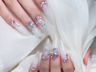 ネイル M🌷nail 長さだし専門店のネイルデザイン