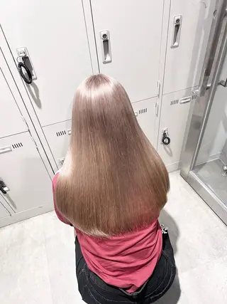 カラー 透明感ベージュ🤎 ナチュラルレイヤーのヘアスタイル