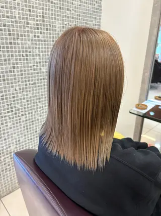 ミディアム カラー 加瀬 真弓のヘアスタイル