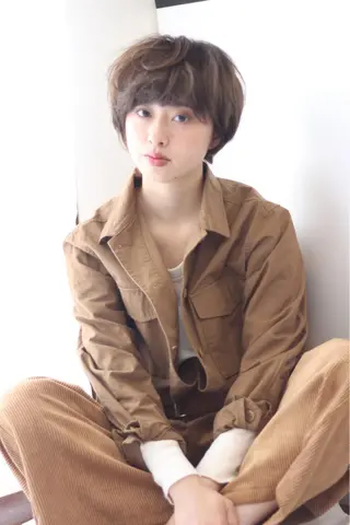 ショート カラー パーマ 安達 俊亮のヘアスタイル