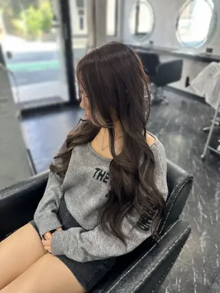ロング カラー stylist Momoのヘアスタイル