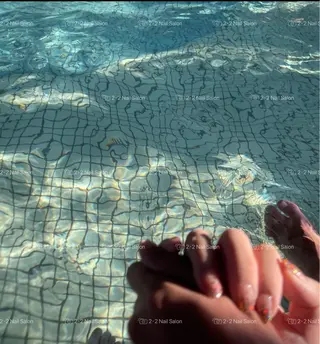 ネイル Shis_🦄shi 韓国風キラキラネイルのネイルデザイン