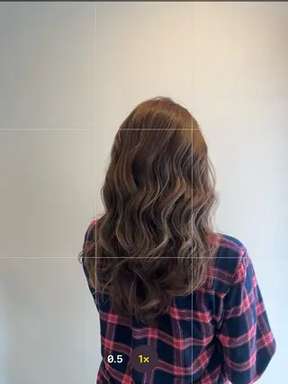 ロング 金岡 碧のヘアスタイル