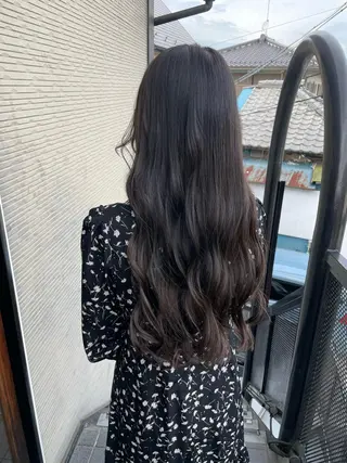 ロング カラー 平田 怜のヘアスタイル