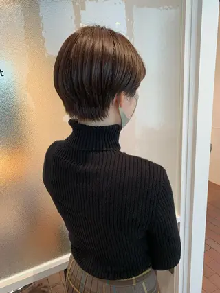 ショート カラー 片岡 由依のヘアスタイル