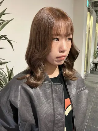 ミディアム カラー 桃果 momokaのヘアスタイル