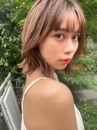 ミディアム カラー 顔周りカット 【オノザワリョウ】のヘアスタイル