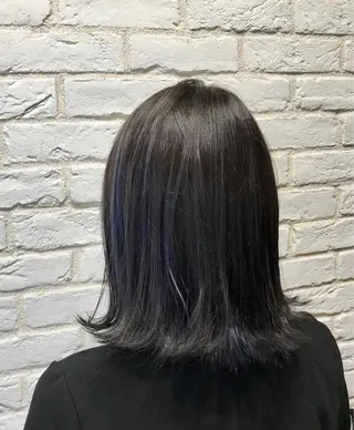 ミディアム カラー UMEDA FIGAROのヘアスタイル