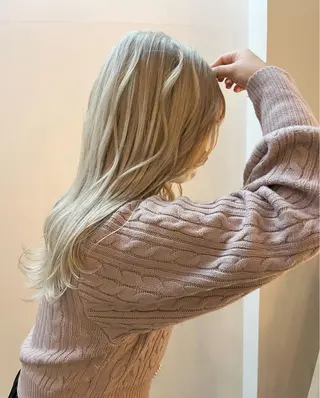 ロング ハイトーン/ 髪質改善/ヒロタリカのヘアスタイル