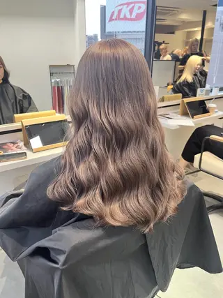 ミディアム kanta 梅田 韓国ハイトーンのヘアスタイル