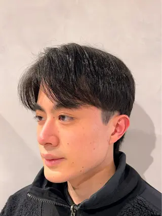 ショート パーマ メンズ 渋谷レイヤーカット/ 暖色艶カラー🩵高橋のヘアスタイル