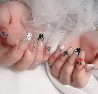 ネイル &ME ネイルサロンのネイルデザイン